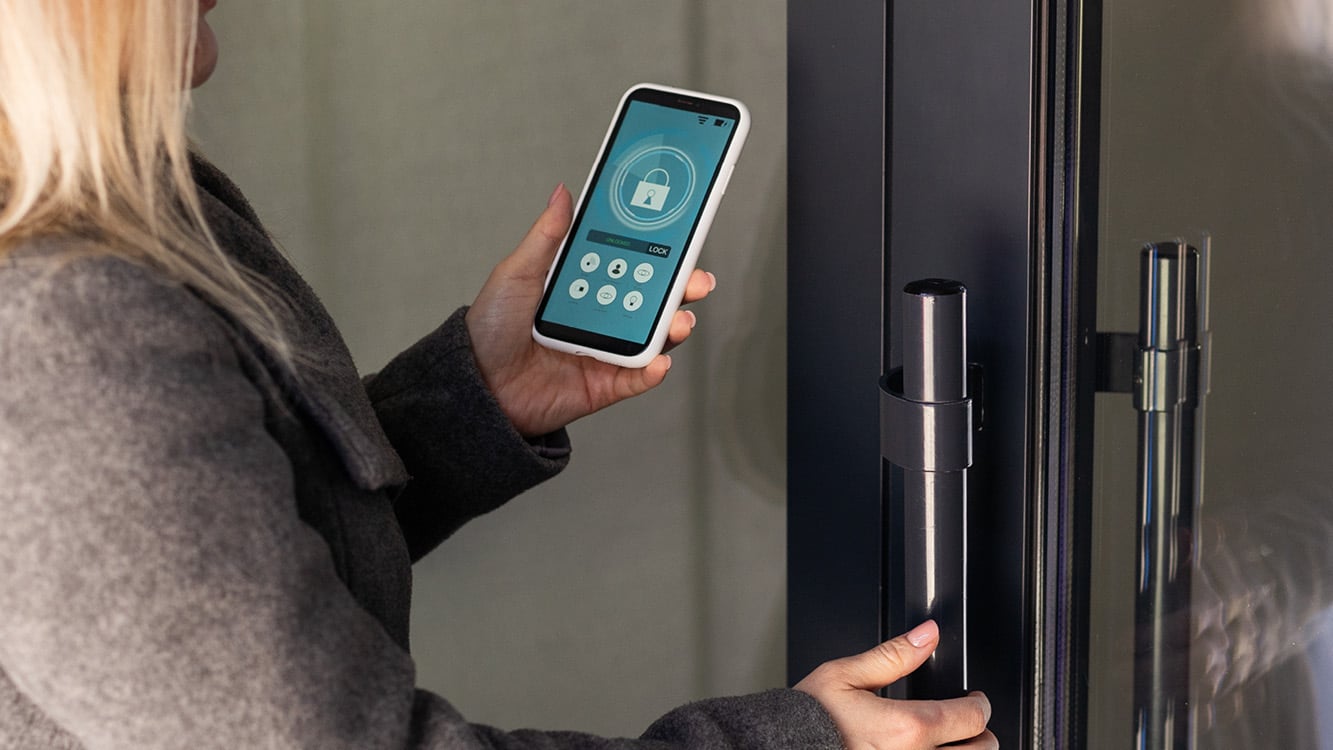 Securing Europe’s Future: How TSPs Can Monetize the Mobile Access Shift and Slash Client Risk